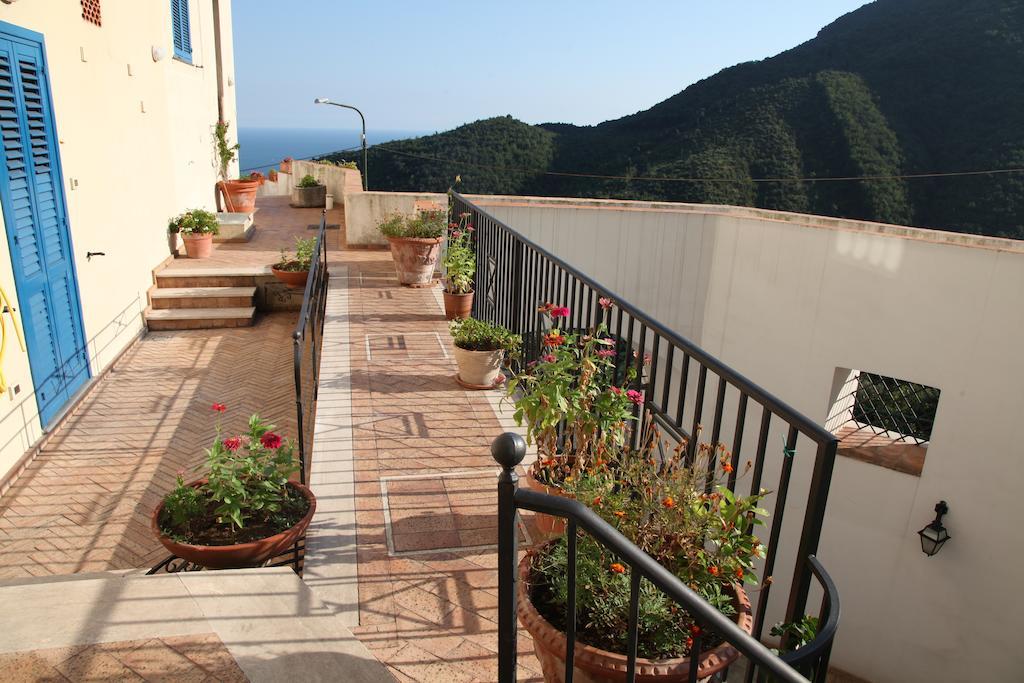 Le Terrazze Di Cristina Bed & Breakfast Vietri Ngoại thất bức ảnh