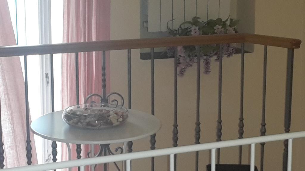 Le Terrazze Di Cristina Bed & Breakfast Vietri Ngoại thất bức ảnh