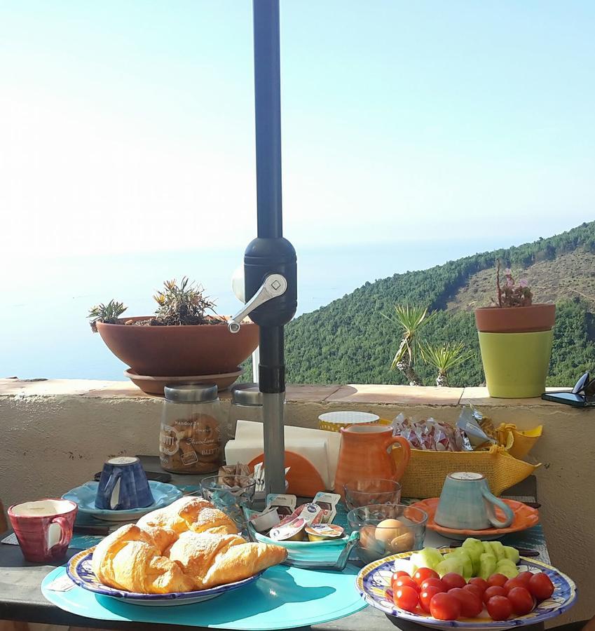 Le Terrazze Di Cristina Bed & Breakfast Vietri Ngoại thất bức ảnh